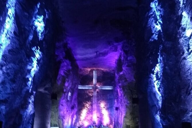 Guatavita Lagoon and Zipaquira Salt Cathedral Private Tour - Tour Expectations and Accessibility