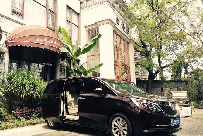 Guilin or Yangshuo Hotel to Guangzhou Baiyun International Airport(Can) - Private Vehicle Transport