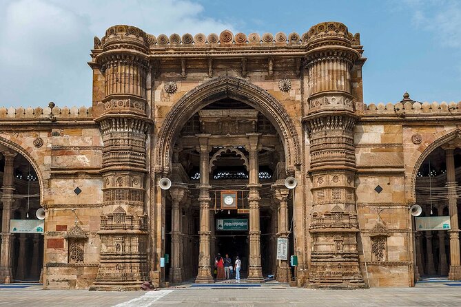 Gujarat Archaeological & Natural Wonders - Architectural Gems