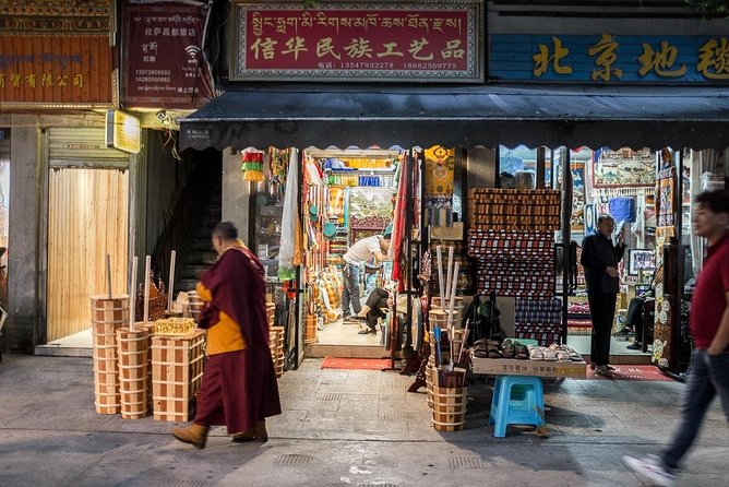 Half Day City Walk to Experience Chinese Taoism and Tibetan Culture - Cancellation Policy