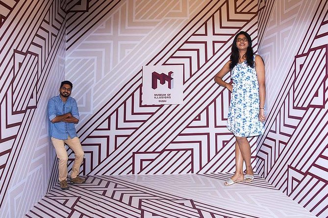 Half Day Dubai City Tour & Amazing Museum Of Illusion Ticket - Meeting and Pickup