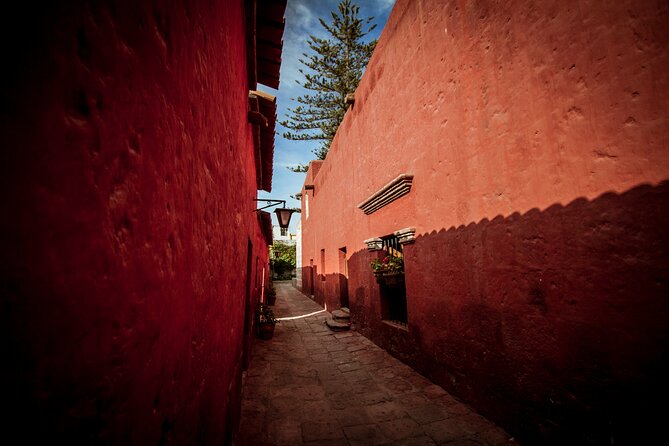 Half-Day Private Tour to Santa Catalina Convent and Sabandía Mill - Booking Information
