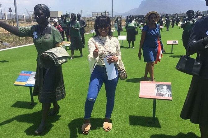Half-Day Robben Island Tour Including Tickets, Afrogem & Transfer - Afrogem Visit
