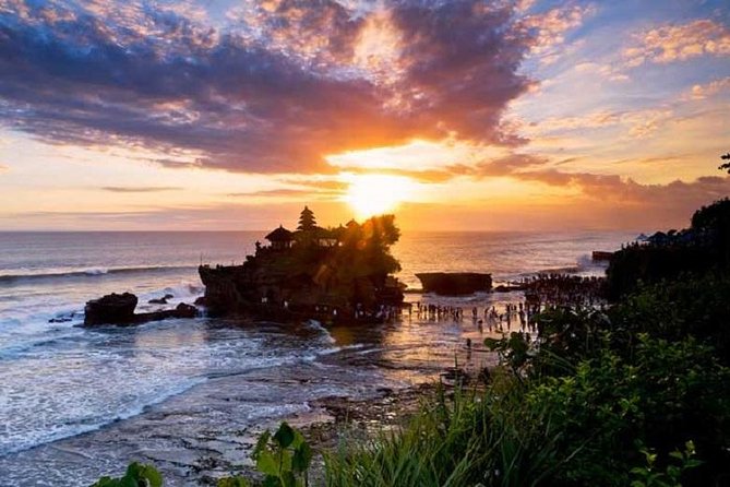 Half-Day Tour : Sunset Tanah Lot Temple With Taman Ayun Temple - Pickup Information