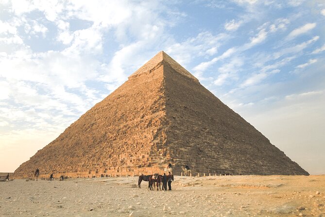 Half Day Tour to Giza Pyramids by Horse Carriage - Frequently Asked Questions