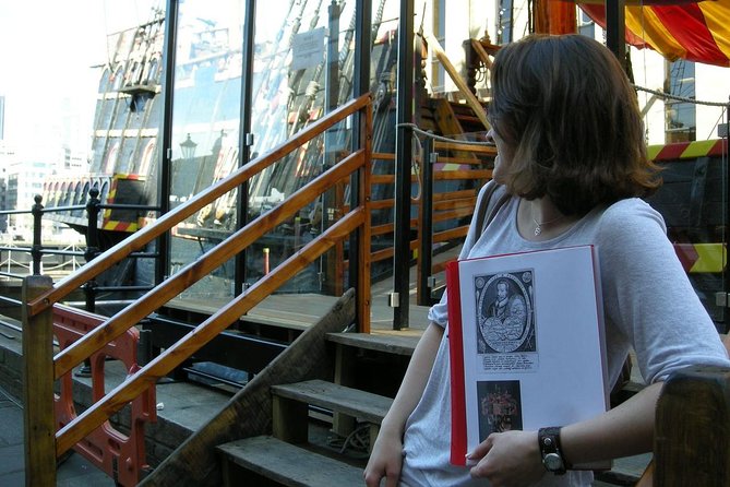 Haunted London Private Walking Tour - Inclusions