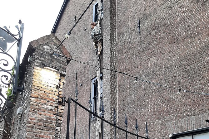 Historic Outdoor Escape in Deventer - Age and Health Requirements