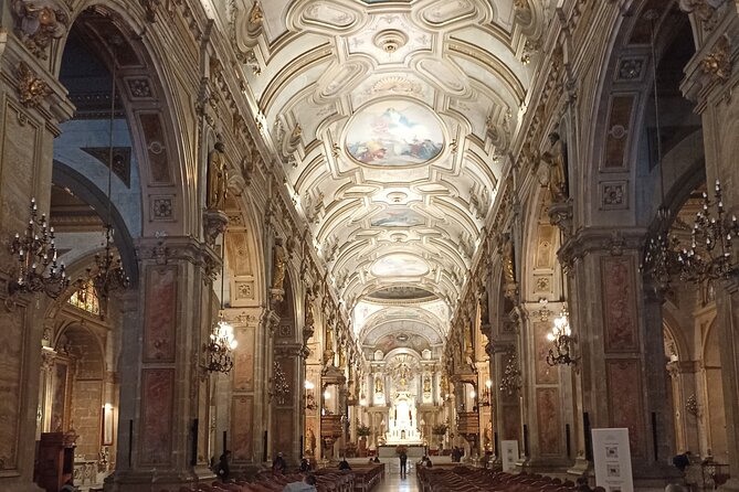 History Walking Tour in Chile - Directions and Logistics
