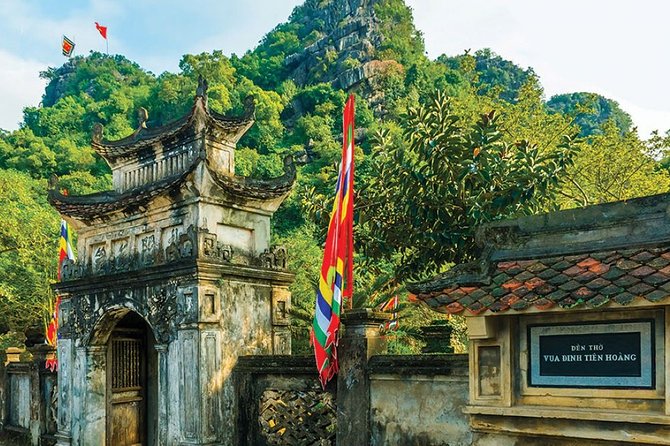 Hoa Lu Former Citadel and Tam Coc Private Day Tour From Hanoi - Booking Information