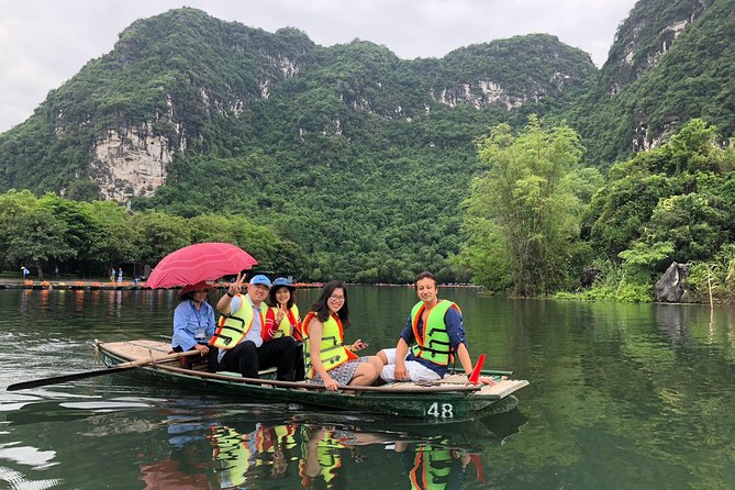 Hoa Lu - Tuyet Tinh Coc - Trang an Small Group With Boating, Biking,Climbing - Price and Booking