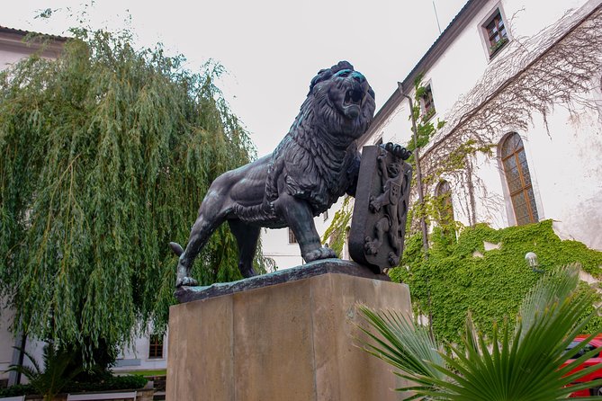 Hradčany Quarter: SELF-GUIDED WALKING TOUR (Prague) - Must-See Stops in Hradčany Quarter