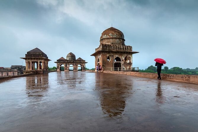 Indore to Mandu and Maheshwar: A Heritage Day Tour - Tour Itinerary