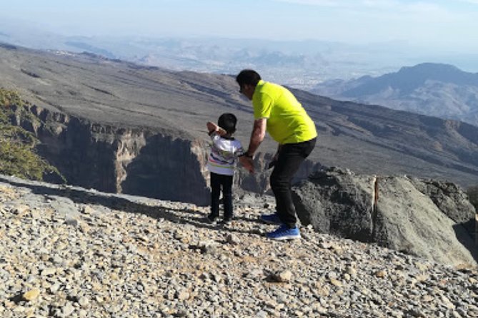 Jebel Shams Hike (W6) - Tips for an Enjoyable Hike