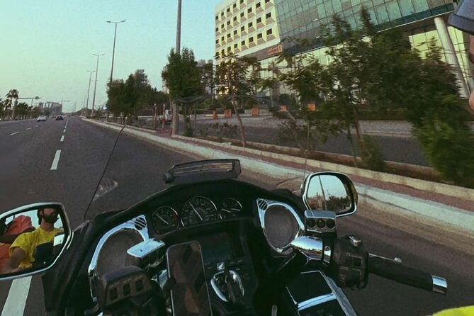 Jeddah Exploring Tour by Honda Goldwing Motorbike - Included Amenities