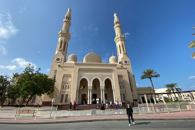 Jumeirah Mosque Private Tour for Two Hours With Private Transfers - Price and Booking Information