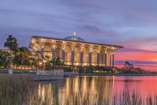 Kuala Lumpur Airport Departure Transfer En-route Putrajaya Tour - Pricing and Group Size