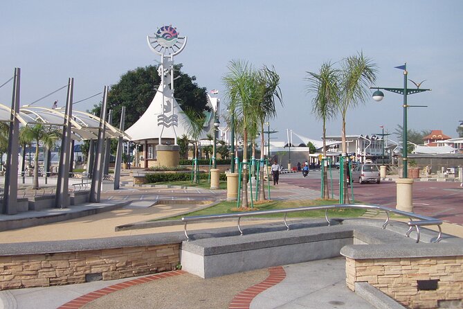 Kuala Lumpur to Marina Island Jetty (Lumut Jetty) One Way Private Transfers - Vehicle Accessibility