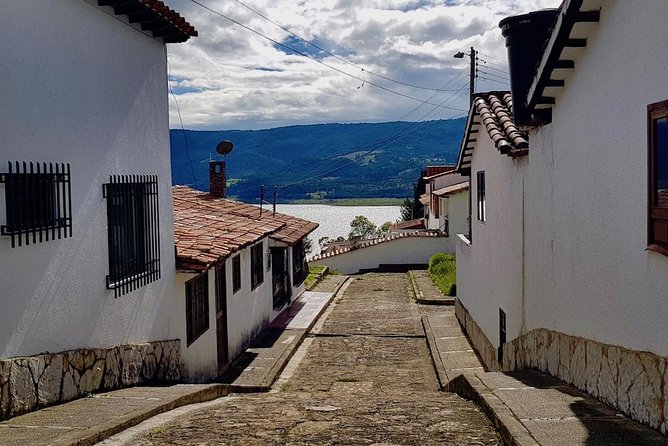 Lake Guatavitá, Zipaquirá Salt Cathedral and Colonial Towns Private Tour - Pricing and Cancellation Policy
