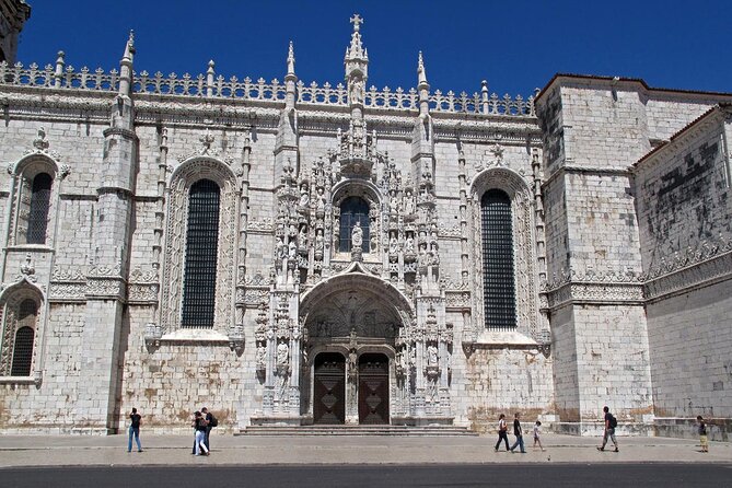 Lisbon Private 7 Hours Trip of Palaces, Monasteries, and Churches - Accessibility Considerations