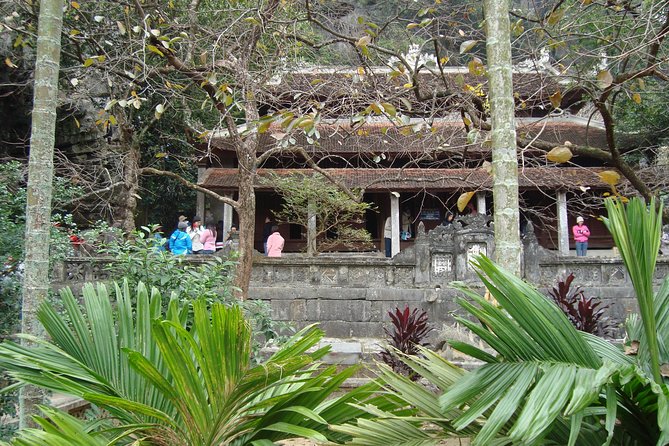 Luxury Ninh Binh Day Tour in Trang An Caves & Bich Dong Pagoda - Participation Requirements