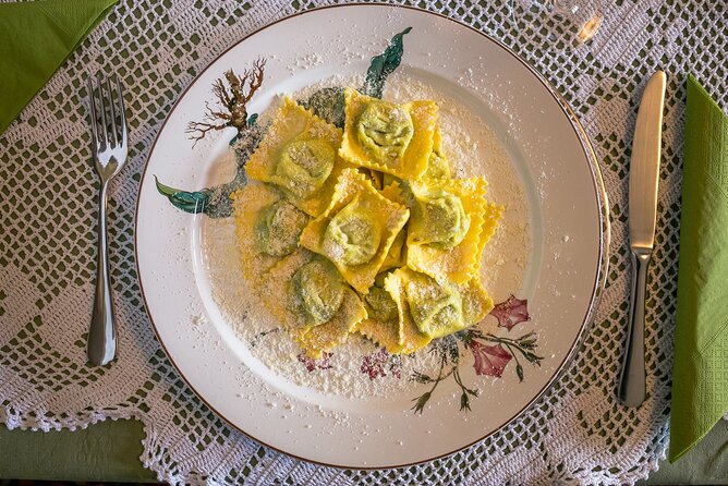 Market Tour and Lunch or Dinner at a Locals Home in Capri - Cancellation Policy