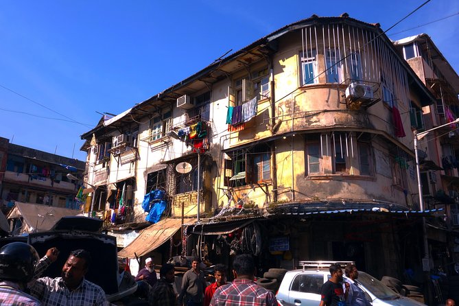 Mumbai Flea Market Tour - Directions