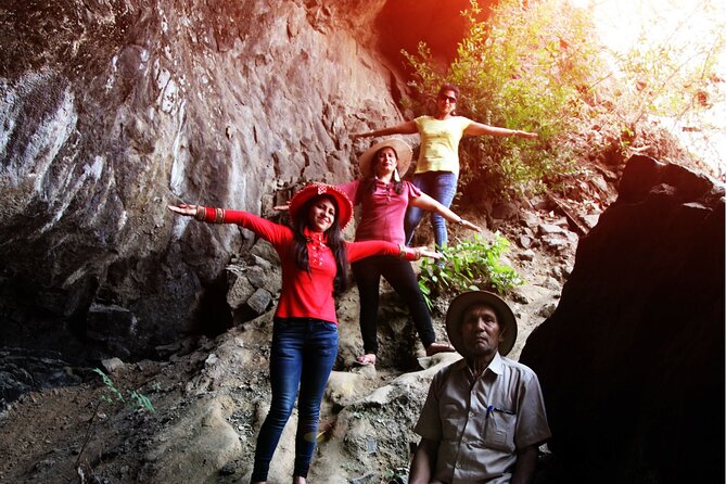 Mumbai Private Tour to Elephanta Caves With Entrance Ticket - Important Information
