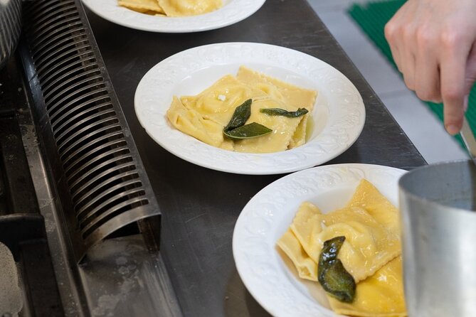 Neighborhood Shopping & Homemade Pasta ! - Additional Booking Details to Note