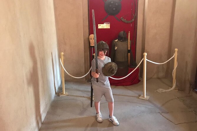 Nizwa Market, Nizwa Fort, Misfat Al Abriyeen, Jabal Shams - Nizwa Fort Tour Highlights