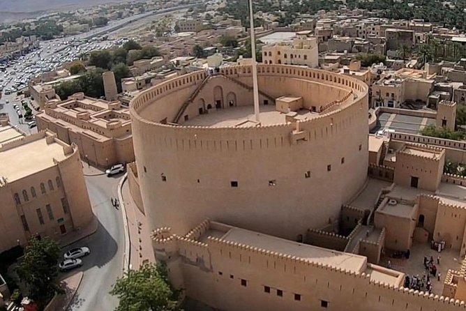 Nizwa Tour With Jabal Akhdar Tour- (Oman) Special Offer (Price per Vehicle) - Pickup Details