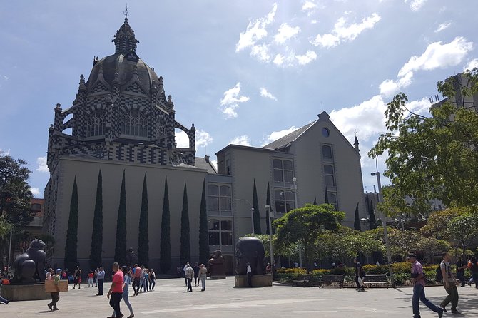 Official Private City Tour Medellin - Booking Information