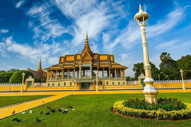 Phnom Penh From/To Siem Reap Private Transport
