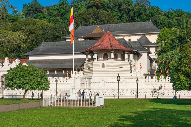 Photography Tour of Sri Lanka (6 Days) - Packing Essentials