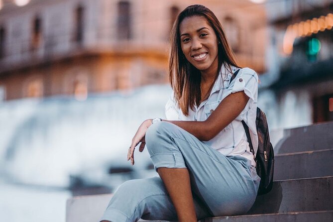 Photoshooting in Seville - Photo Session by Ohmygoodguide - Included Services: Photographer and Local Guide