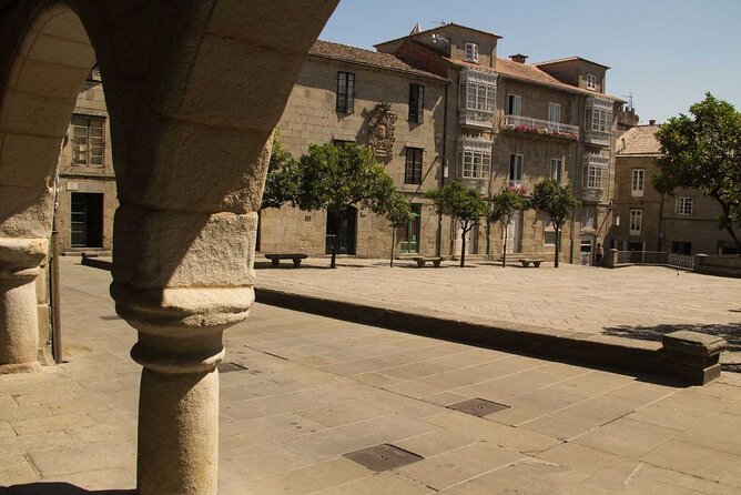 Pontevedra Scavenger Hunt and Sights Self-Guided Tour - App Features