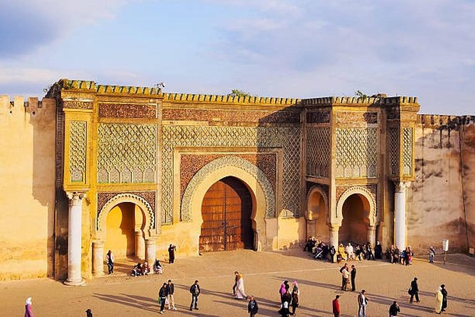 Private 2 Days Tour From Fez to Volubilis, Meknes and Chefchaouen - Accessibility Information