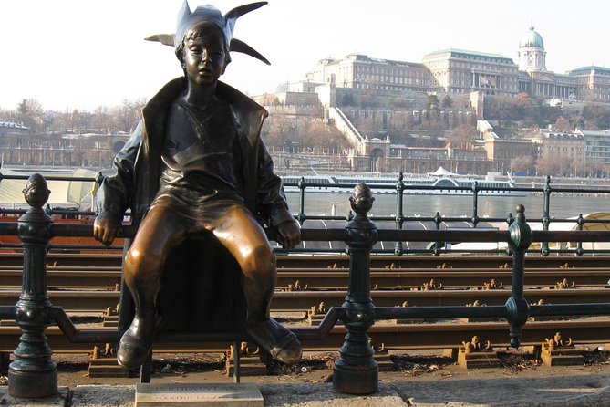Private 3 Hour Walking Experience in Budapest City - Price and Guarantee
