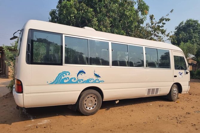 Private Airport Transfer - Bottled Water Inclusion