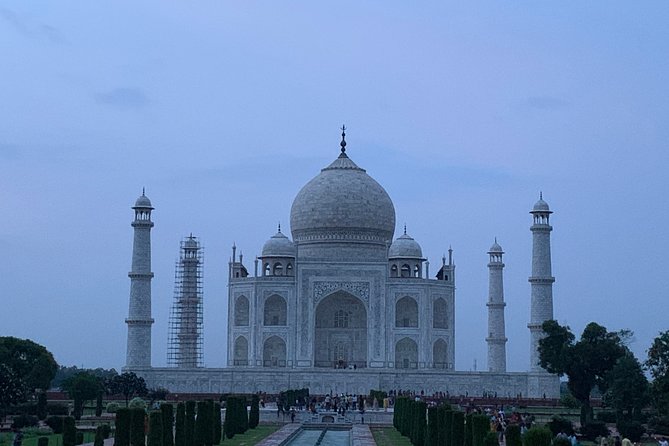 Private Day Tour of Tajmahal and Agra From Banglore With Flight - Booking Options