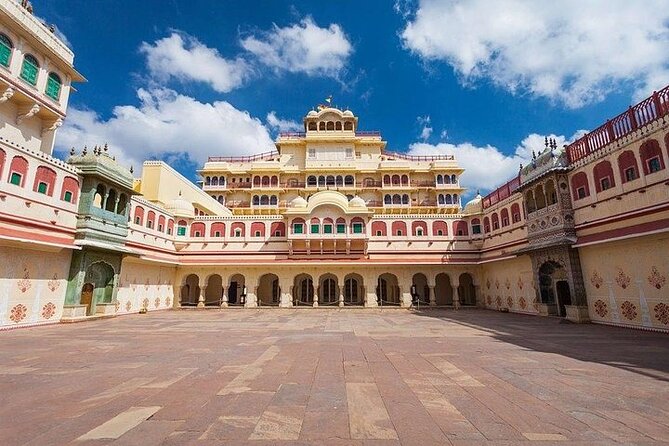 Private Full Day Jaipur Pink City Tour From Delhi-All Inclusive - Air-conditioned Vehicle