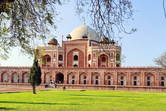 Private Guided City Tour in Old and New Delhi - Tour Overview
