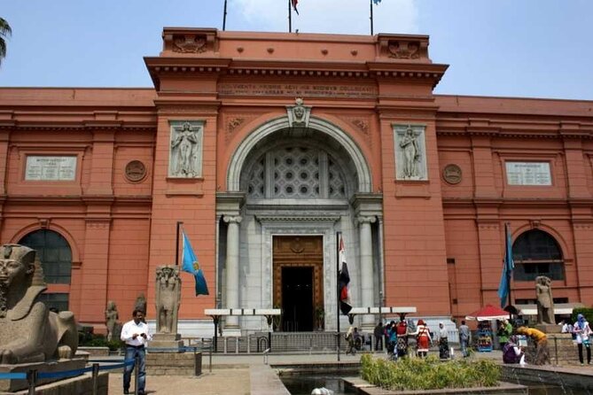 Private Guided Tour: Pyramids, Museum & Khan With Lunch & Drinks - What To Expect During the Tour
