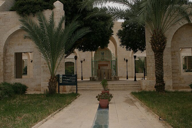 Private Half Day Islamic Tour: King Abdullah Mosque & Jordan Valley Sahaba - Inclusions