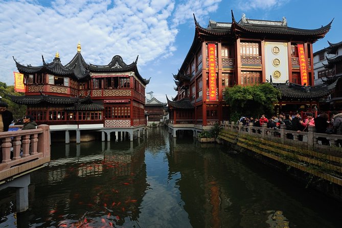 Private Historical Tour of Shanghai Museum Yu Garden and Tower - Booking and Pricing