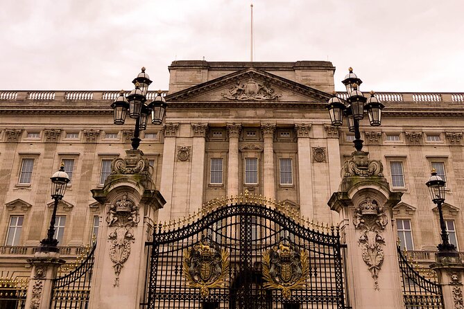 Private Royal Tour of London Including the Crowns Landmarks With Local Guide - Expert Guide Information