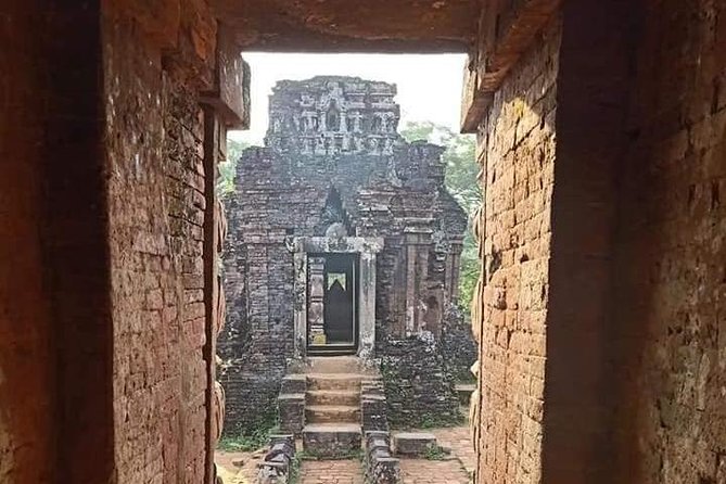 Private/Small Group -My Son Sanctuary Tour and Home Cooked Lunch - Accessibility Details