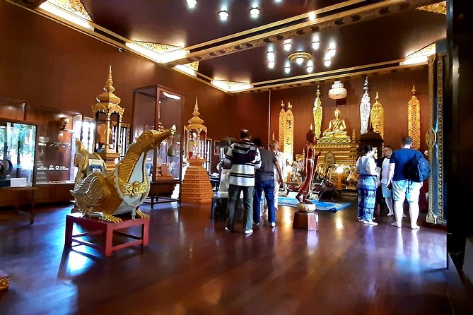 Private Temple Tour Chiang Rai Include Entry Fees / Pick Up Only In Chiang Rai - Booking Options