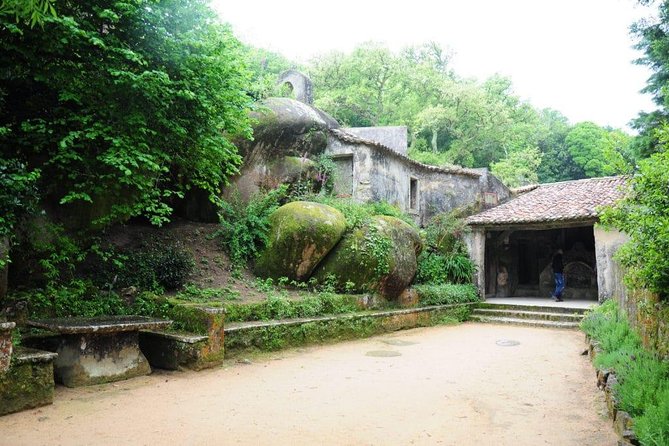 Private Tour From Lisbon to Historical Houses W/ Lunch & Wine Tour and Tasting - Booking Information