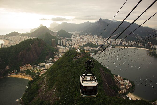 Private Tour, Get to Know the Tourist Spots Safely