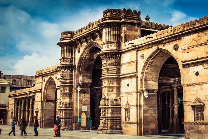 Private Tour in Manek Chowk Bazaar and Jamma Masjid From Ahmedabad - About City Tours India